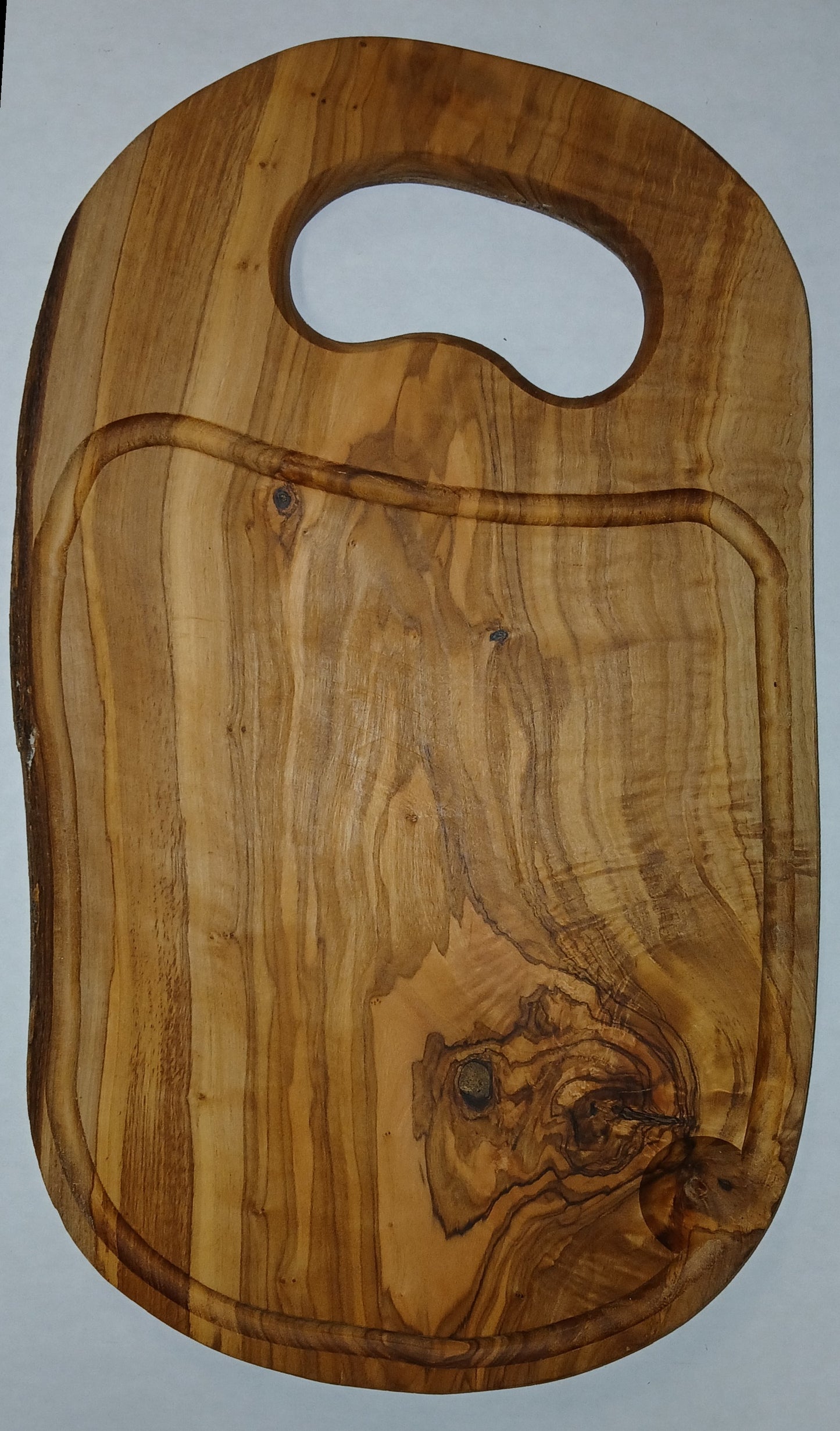 olive wood cutting board
